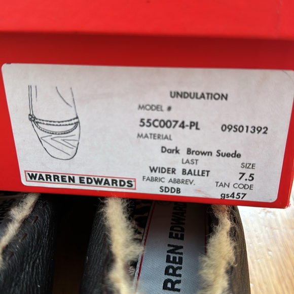 Women’s Warren Edwards size 7 1/2 NEW dark brown suede wider ballet - Picture 6 of 7